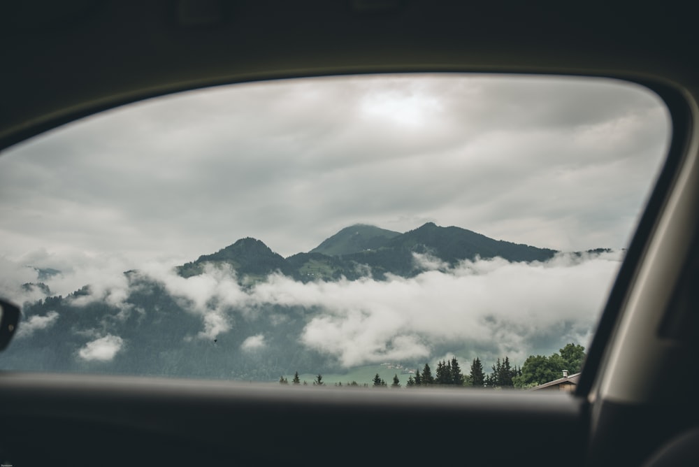 Montagne enfumée