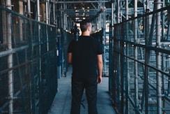 man wearing black shirt