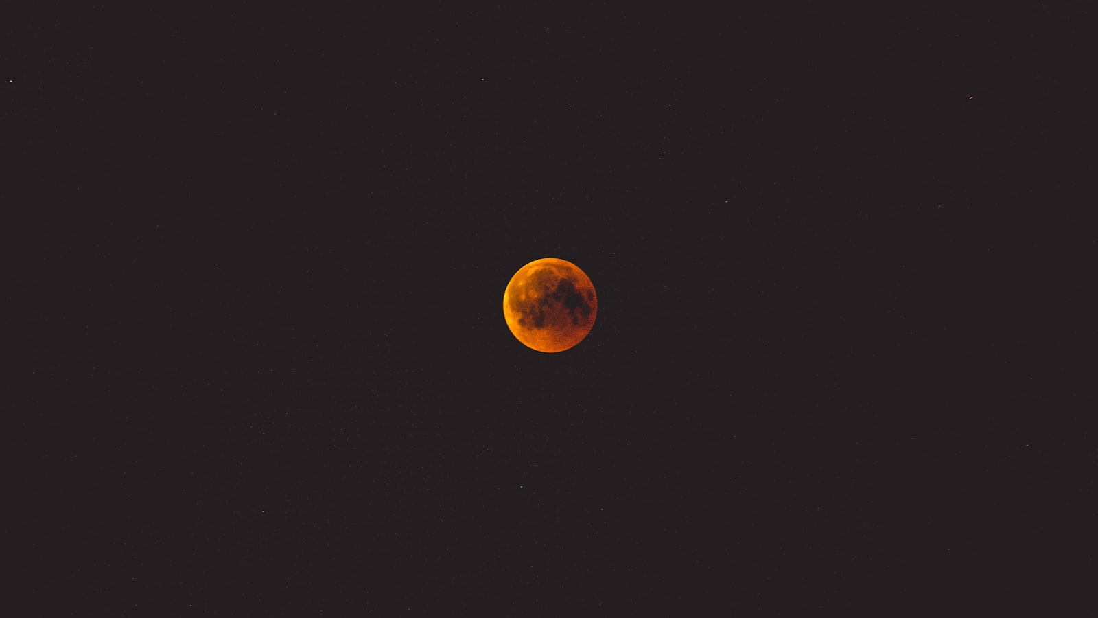 Sony a6000 + Sony E 18-200mm F3.5-6.3 OSS sample photo. Photo of red moon photography