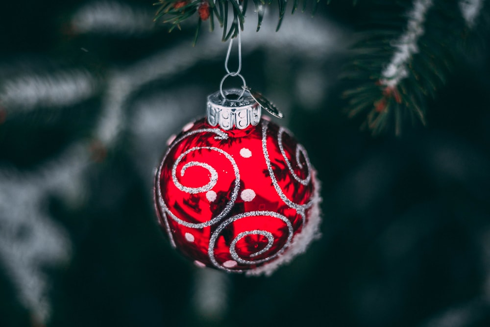 shallow focus of red and gray baubles