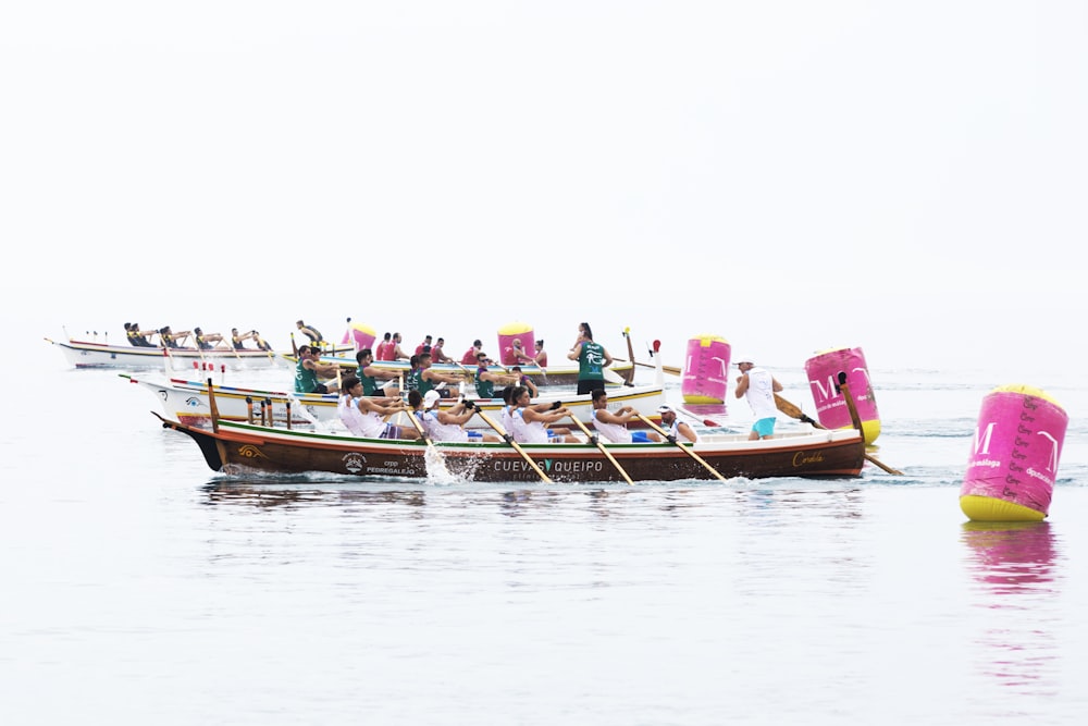 Bateau-dragon sur l’eau