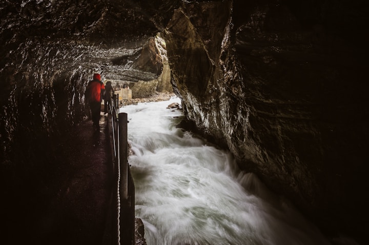 Tajomný Svet a Napätie vo Filme The Gorge: Analýza a Odporúčanie