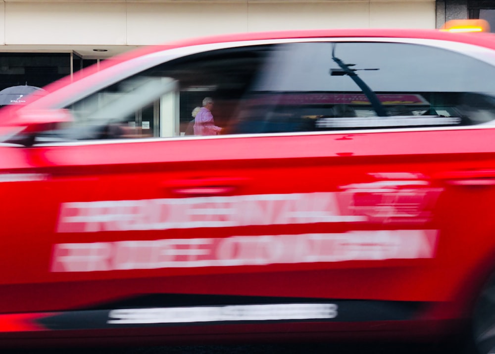 Voiture rouge