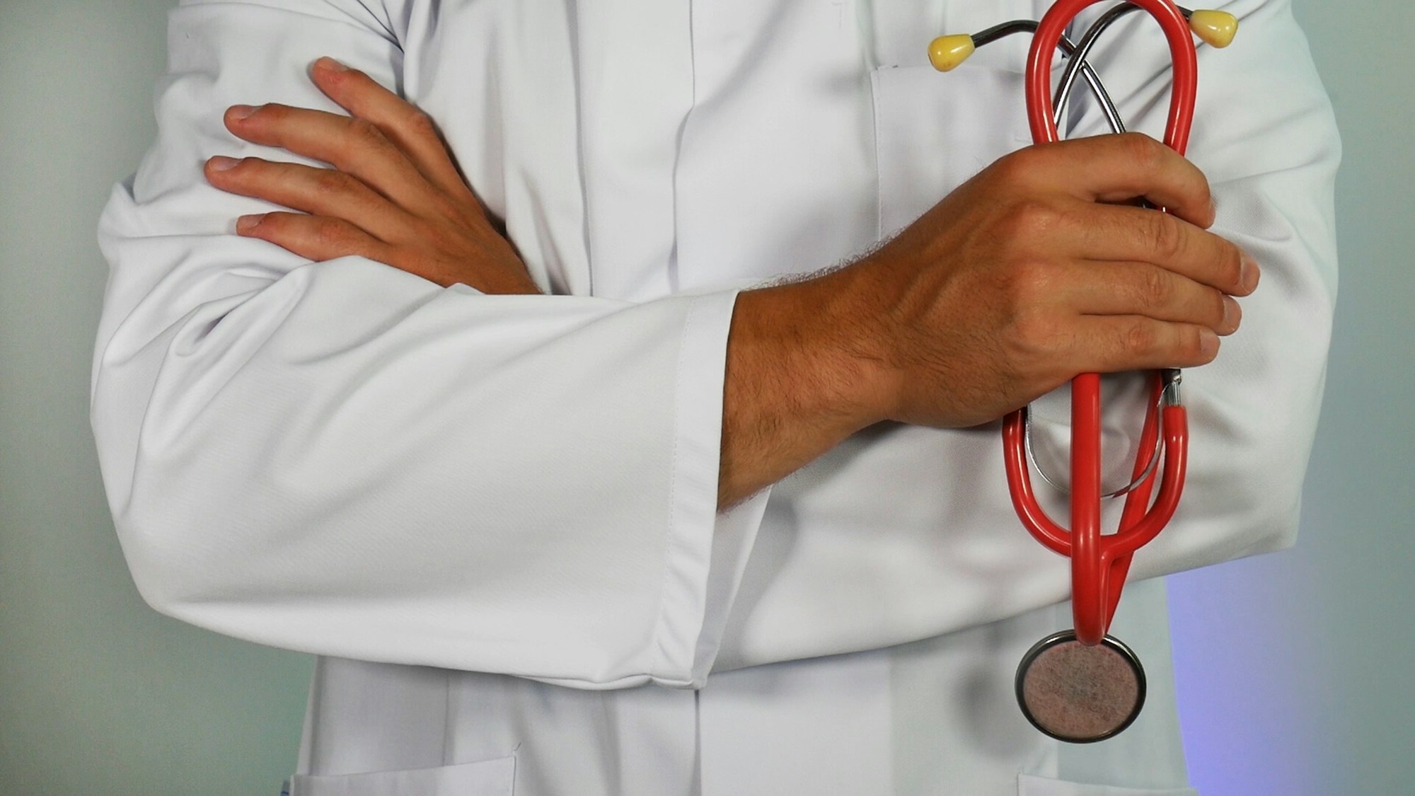 Dry January doctor with a stethoscope for good health.