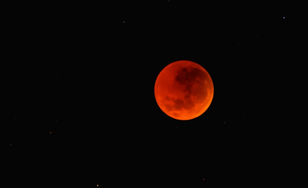 붉은 달