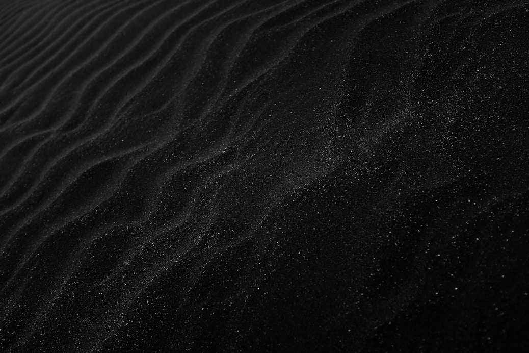 grey sand wave