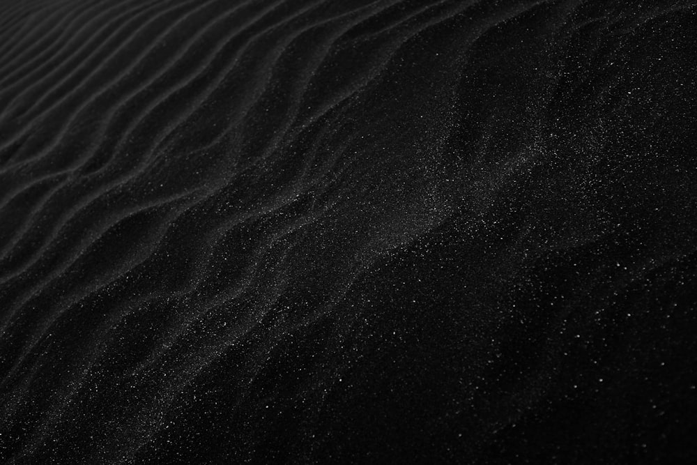 Windows 11 Wallpaper 4K, Dark aesthetic, Dark Mode, Waves