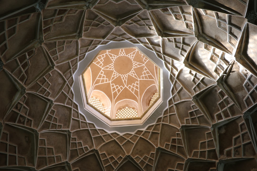 photo of Kashan Mosque near Maranjab Desert