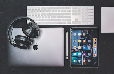 flat-lay photography of silver Apple products