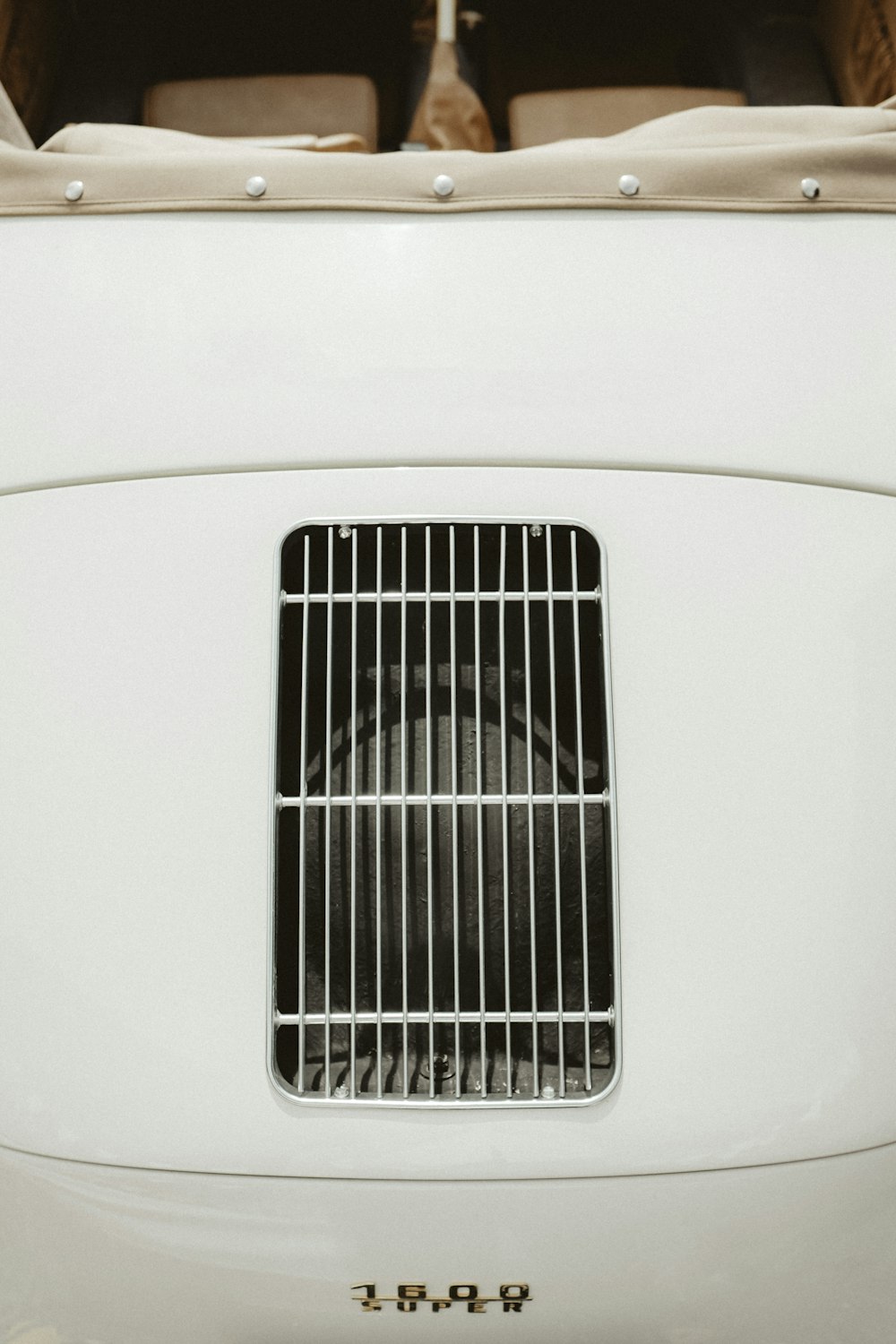 close-up photo of white vehicle