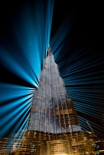worms eye view of landmark building