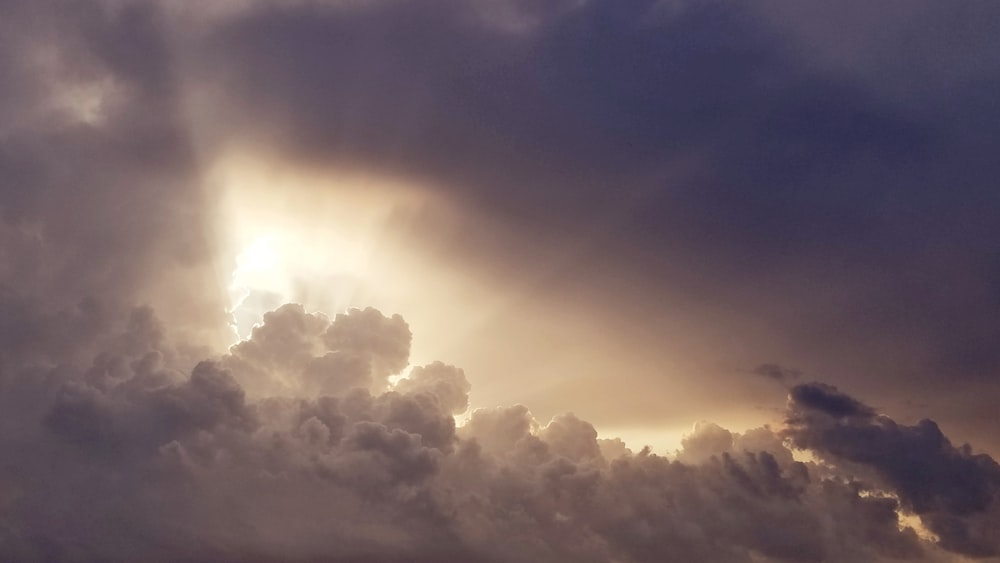 scenery of white clouds