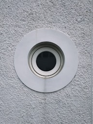 recessed lamp on gray ceiling