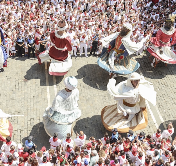 high angle photography of group of peopke