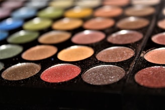 black makeup palette