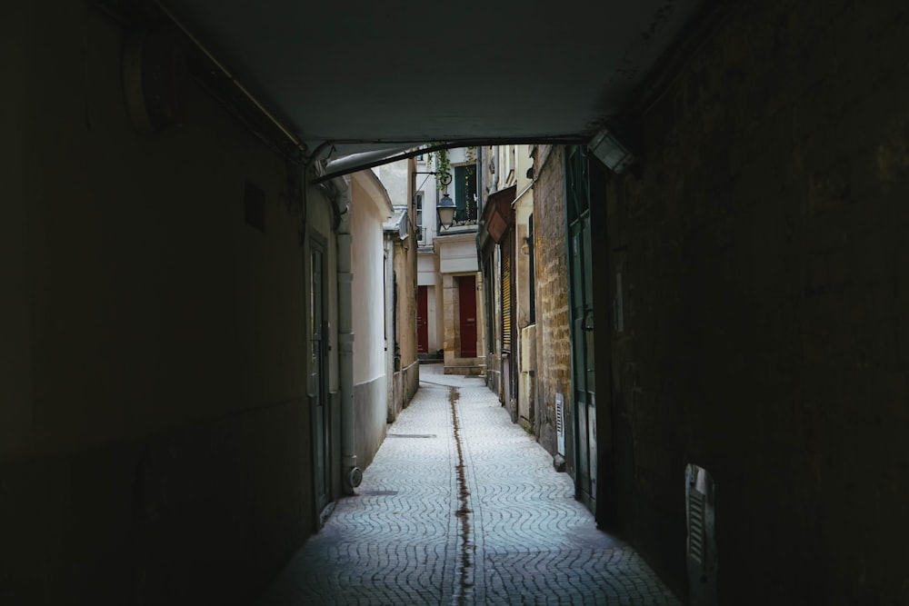 Narrow Alley Pictures Download Free Images On Unsplash Images, Photos, Reviews