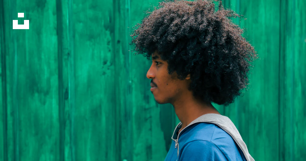Homem Virado Para A Direita Perto Da Parede Verde Foto Imagem Gr tis homem-virado-para-a-direita-perto-da-parede-verde-foto-imagem-gr-tis