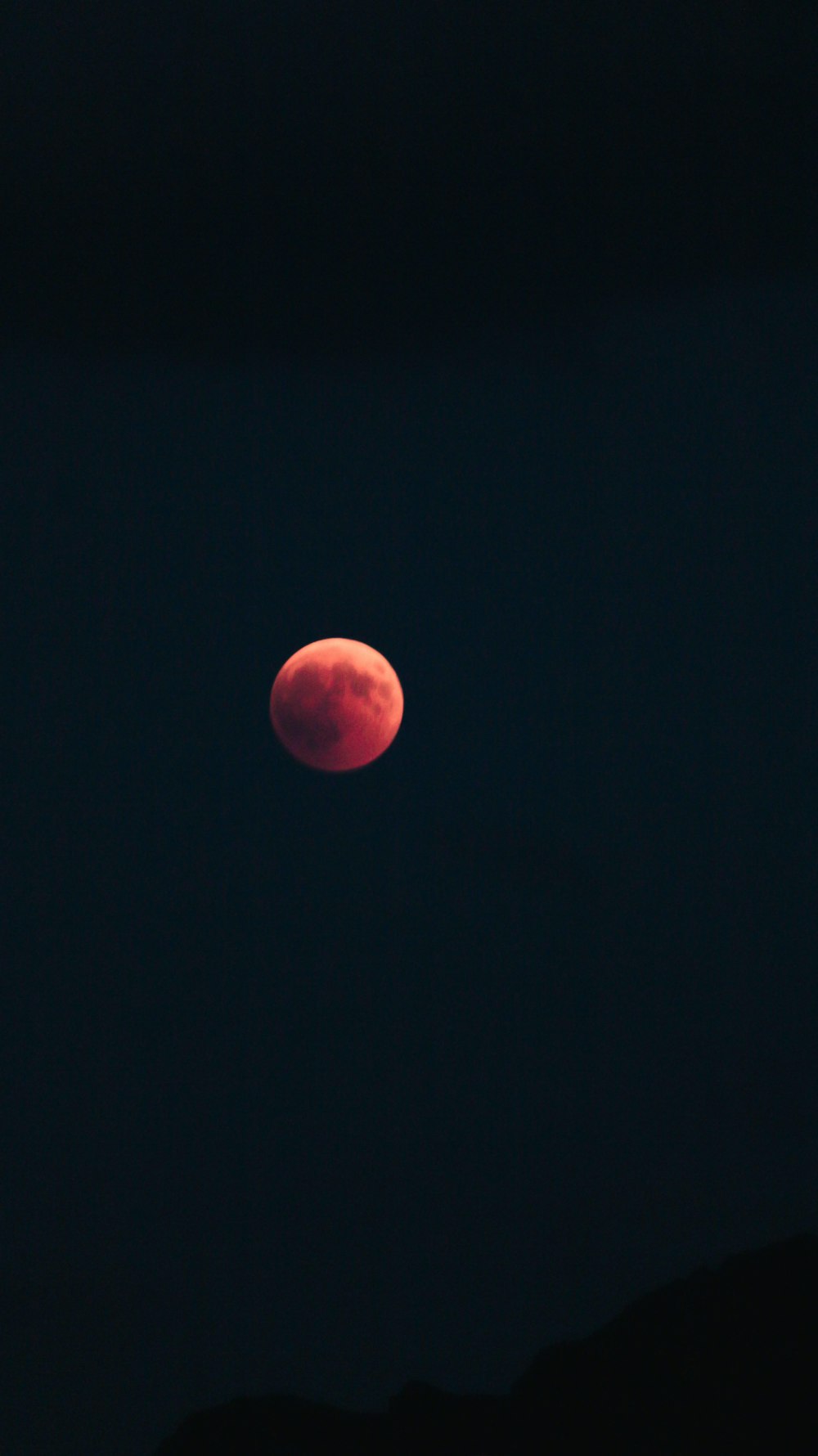 blood moon at night