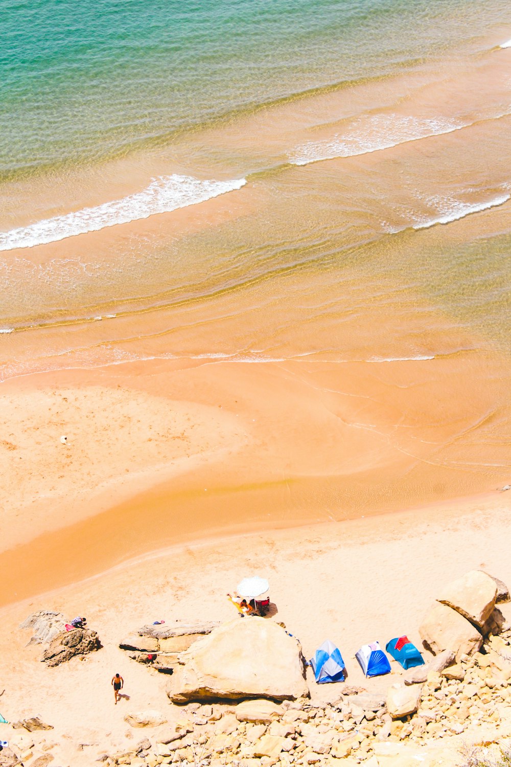 brown sand during daytime