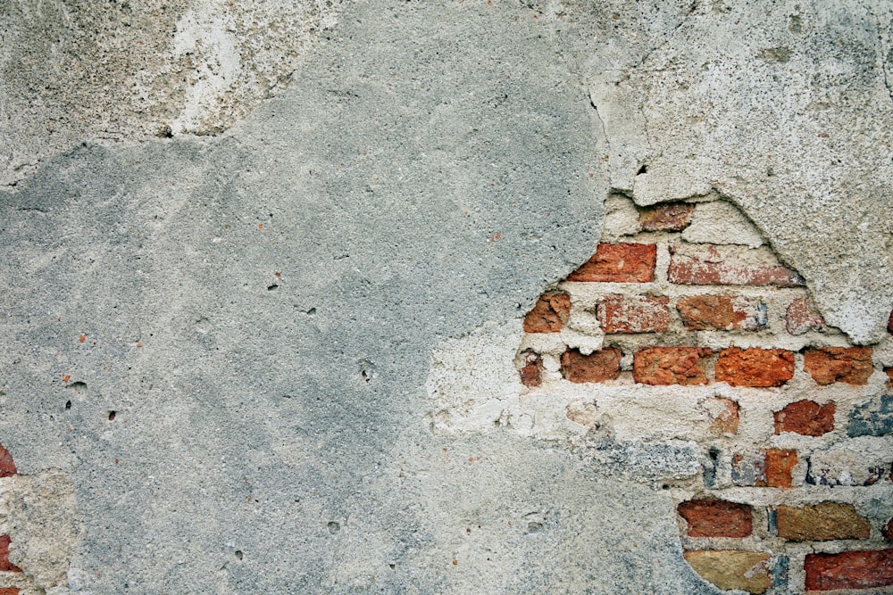 Mur de béton en brique brune brune