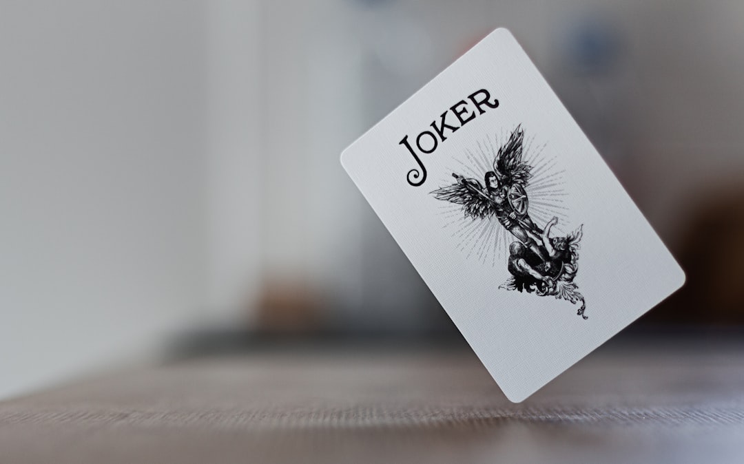 close-up photography of Joker card|600