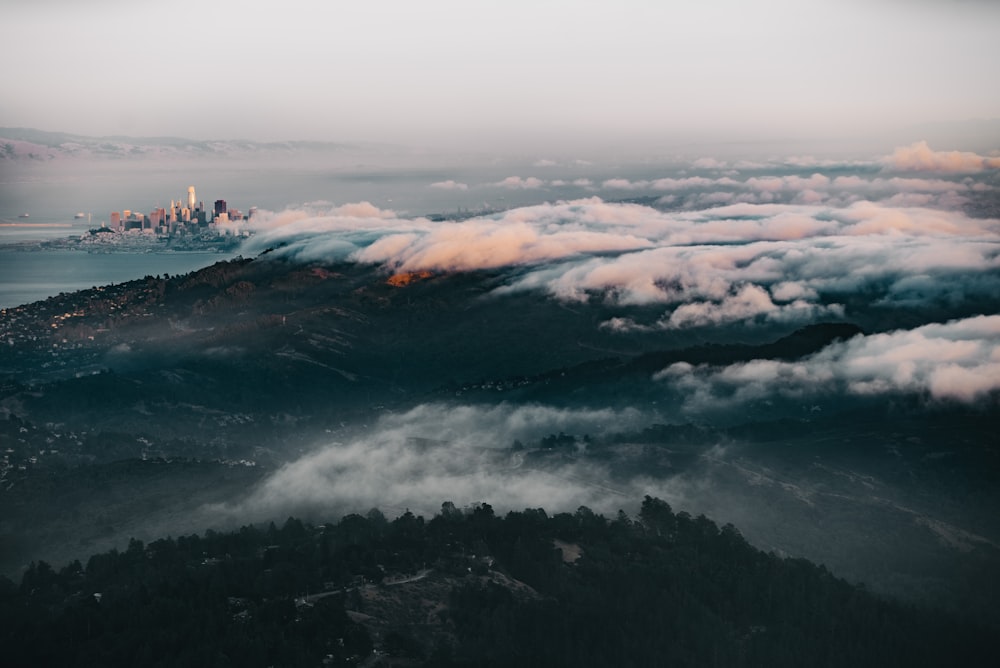 산의 항공 사진