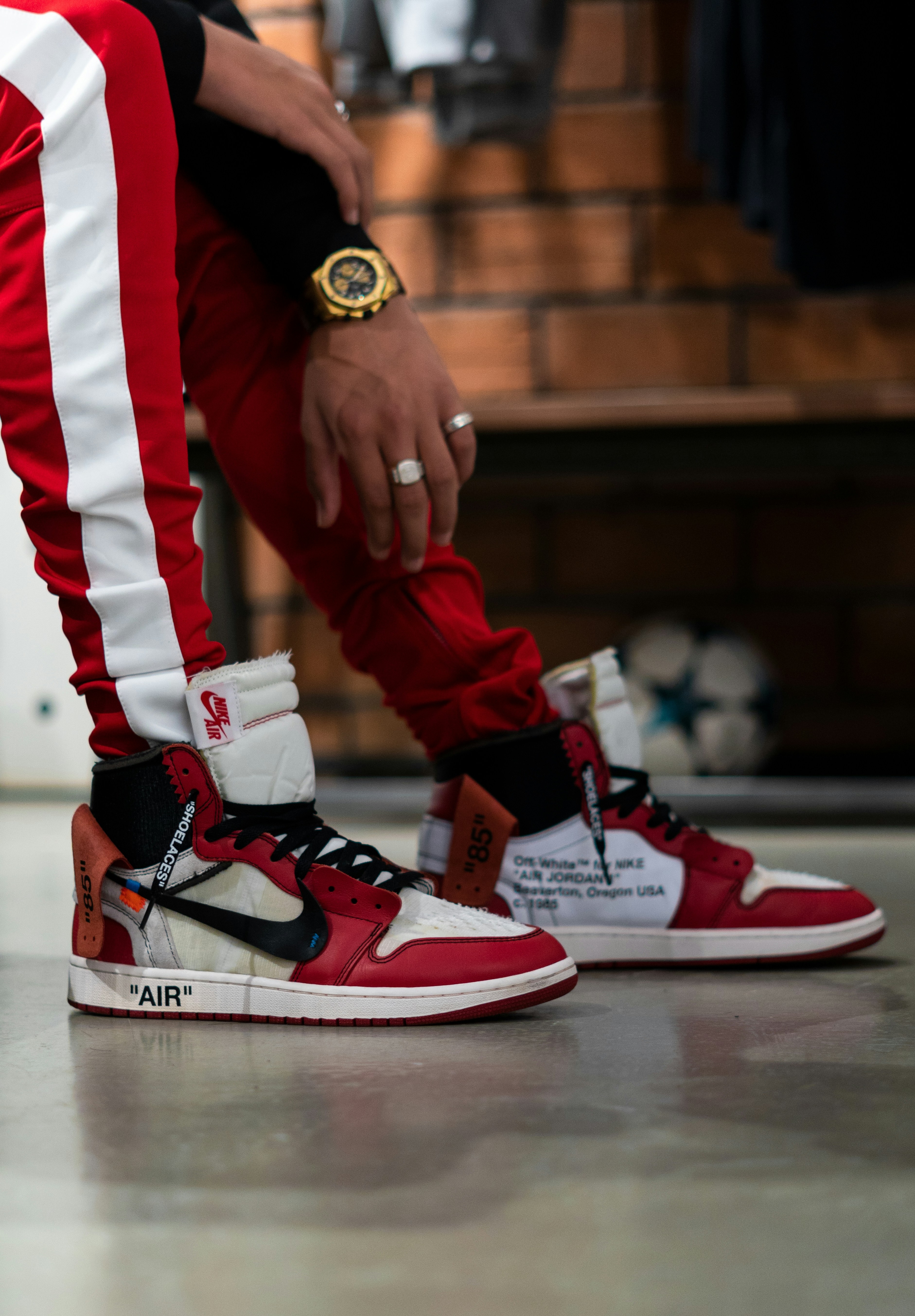 Off White