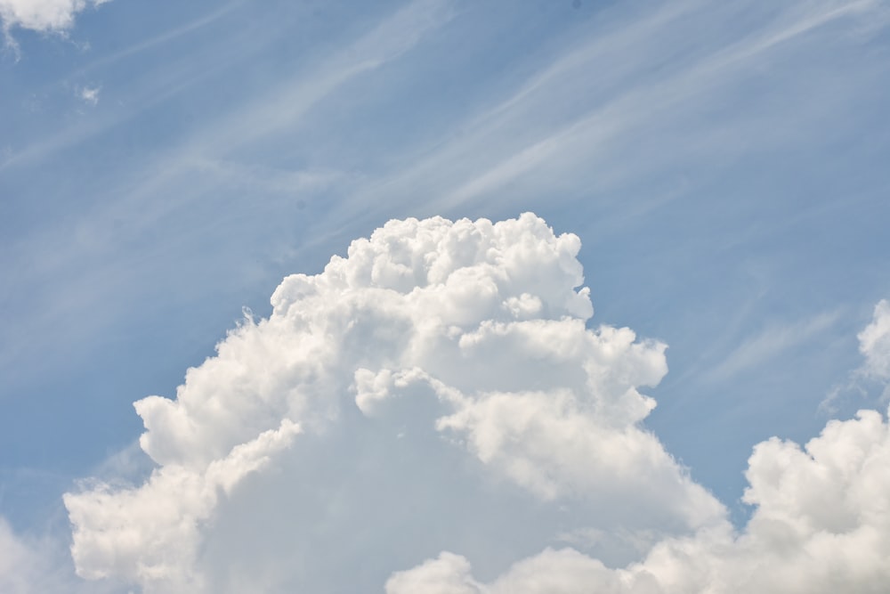 nuages blancs