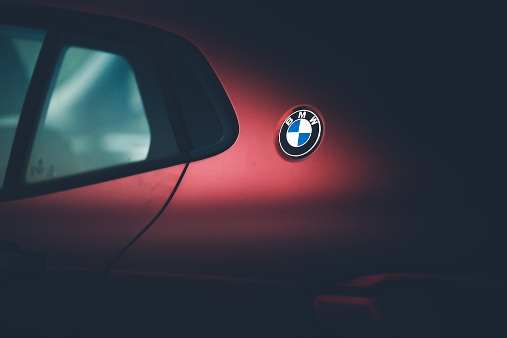 papel de parede vermelho do veículo BMW