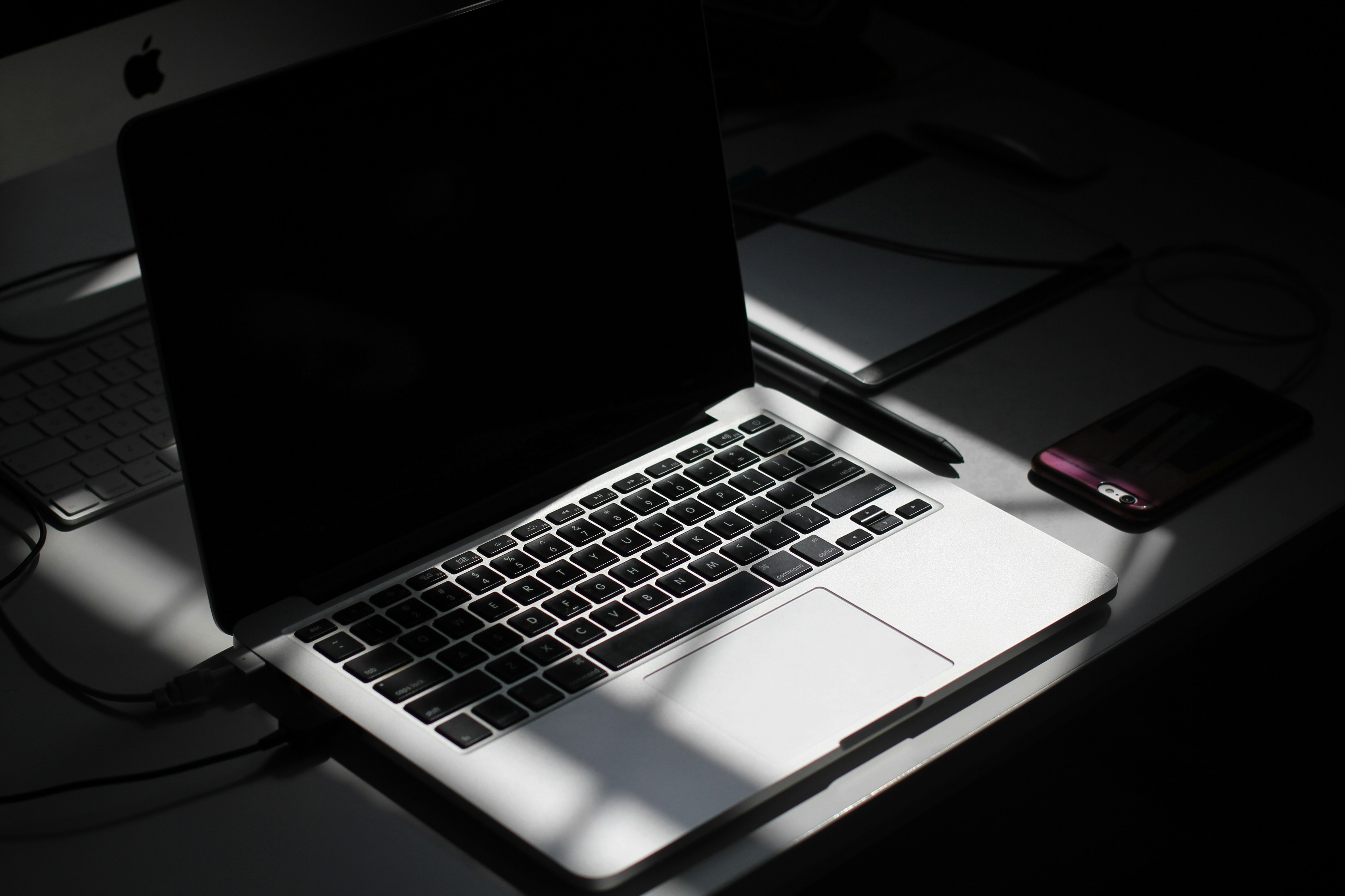 mac shutdown key command