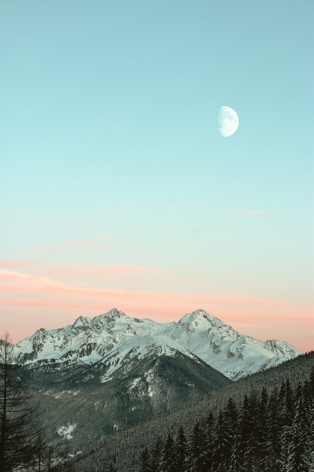 Mountain range photo spot Rieserferner Group Neves-Stausee