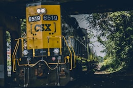CSX Price Target Raised by Susquehanna Analyst Amidst Positive Railroads Sector Review