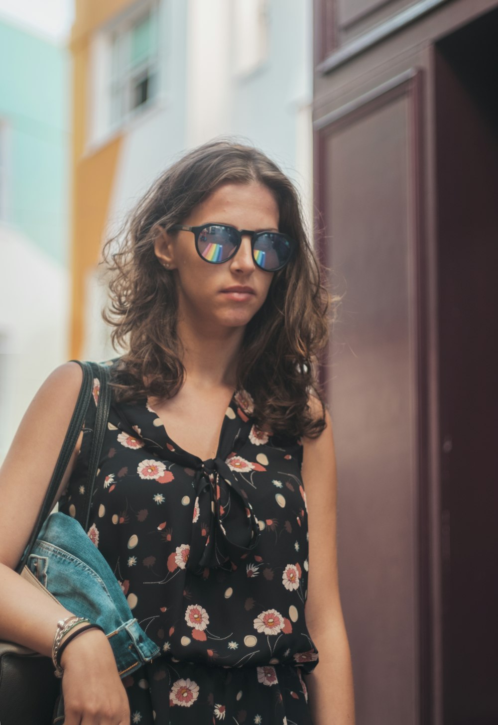 woman wearing black sunglasses