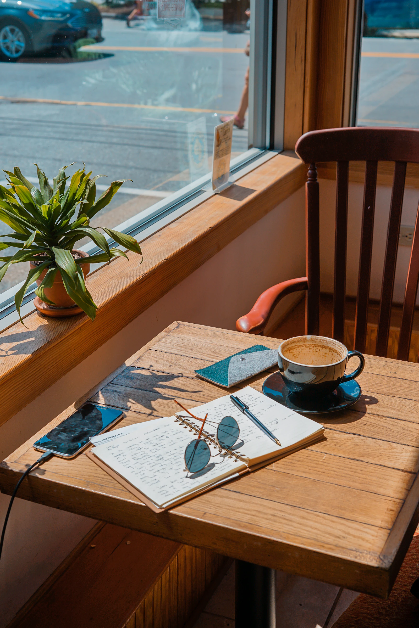 A slow-poured cappuccino at Abanico Coffee Roasters