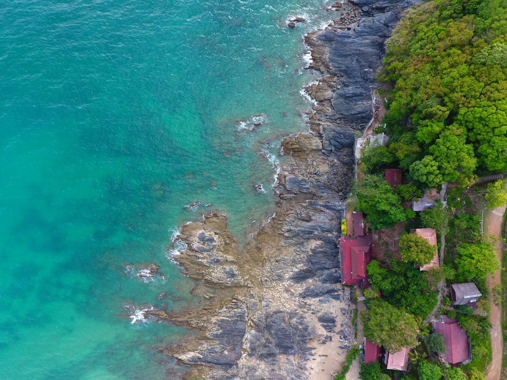 Vue à vol d’oiseau des bords de mer