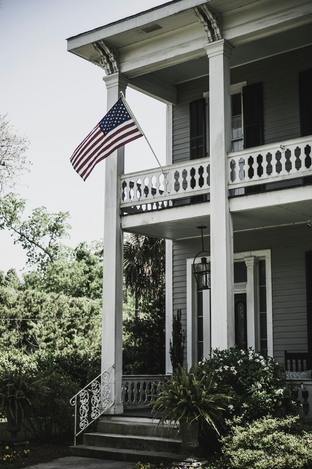 flag of USA on 2-storey house