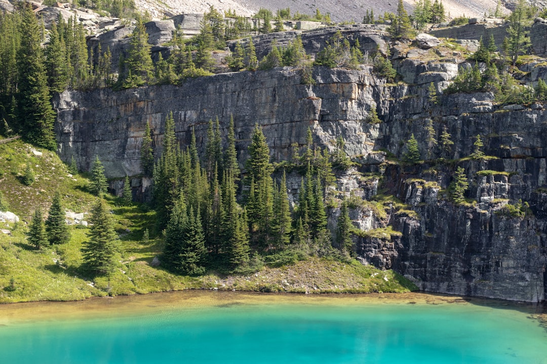 Cliff photo spot Oesa Moraine Lake