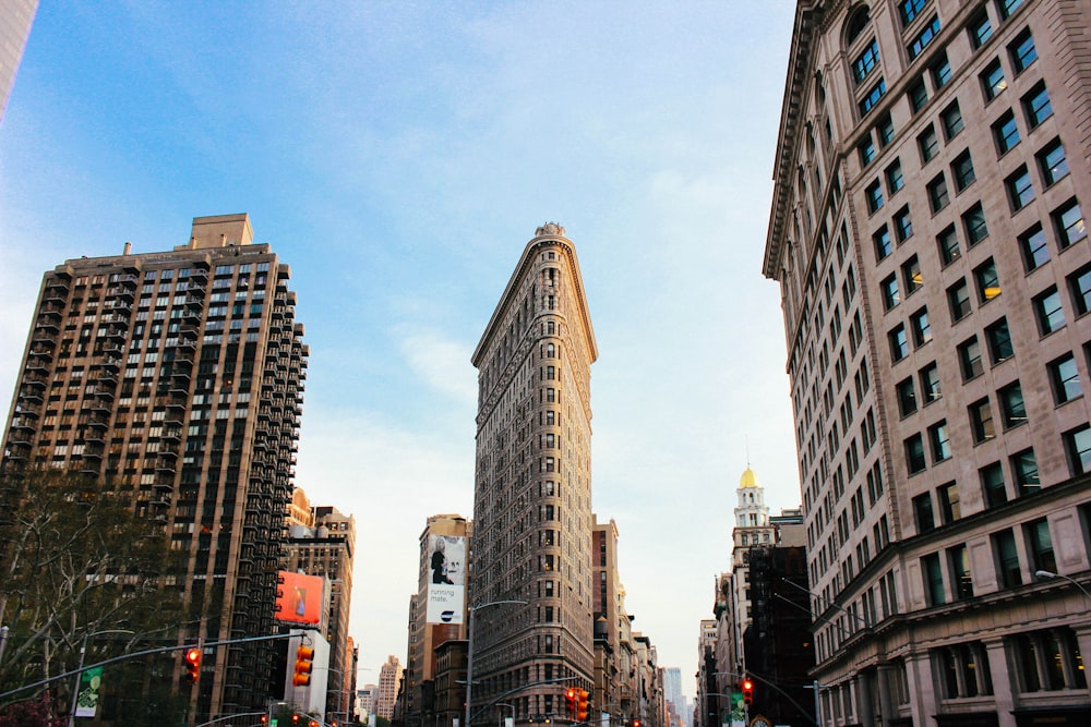 foto dell'edificio Flatiron a New York durante il giorno