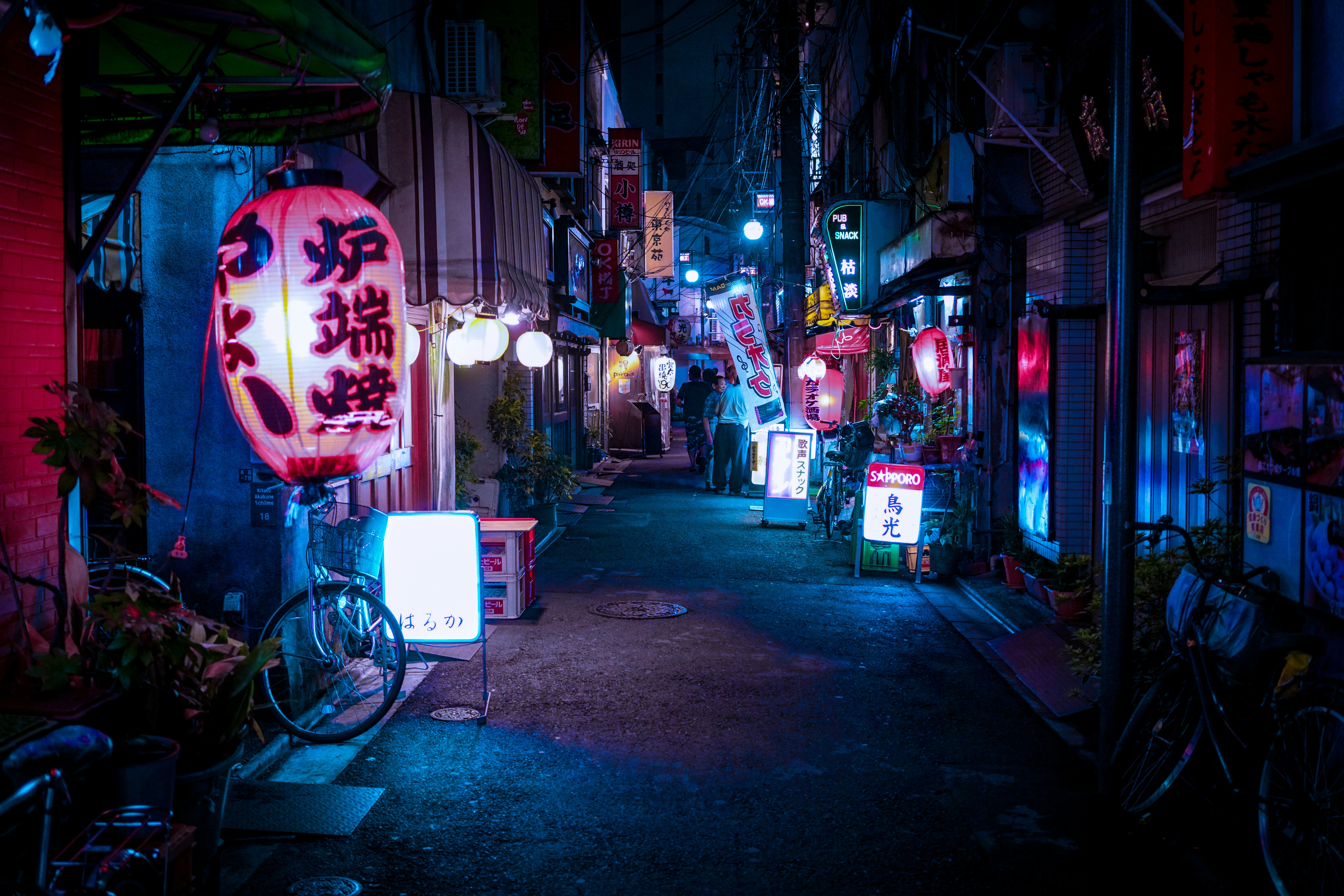 Wandering the backstreets of Akabane