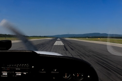 Professional pilot briefing the crew before takeoff.