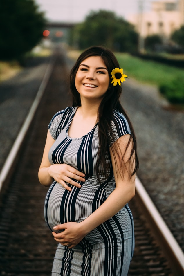 Horizontal Stripes | Fall Maternity Fashion, check it out at https://youresopretty.com/fall-maternity-clothes