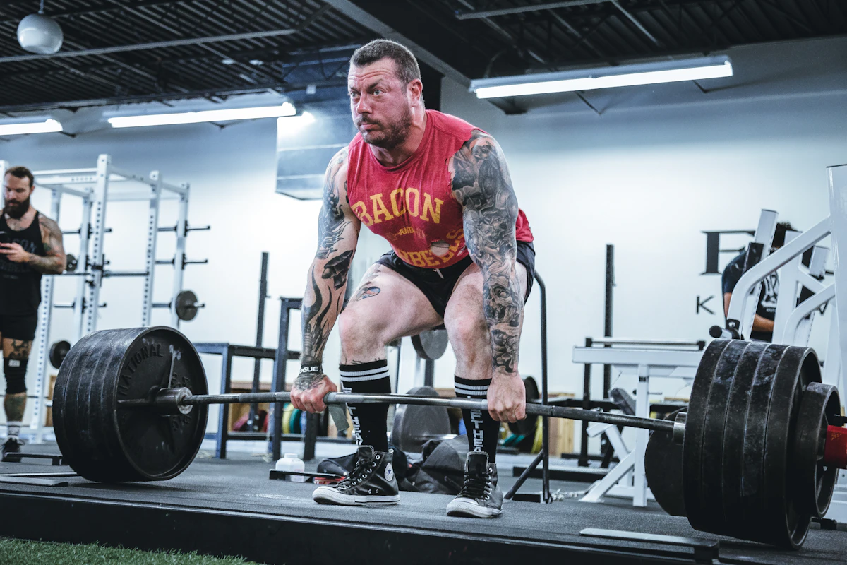 Weights and training equipment in a gym