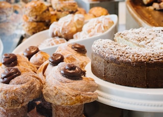 baked pastry on bowl