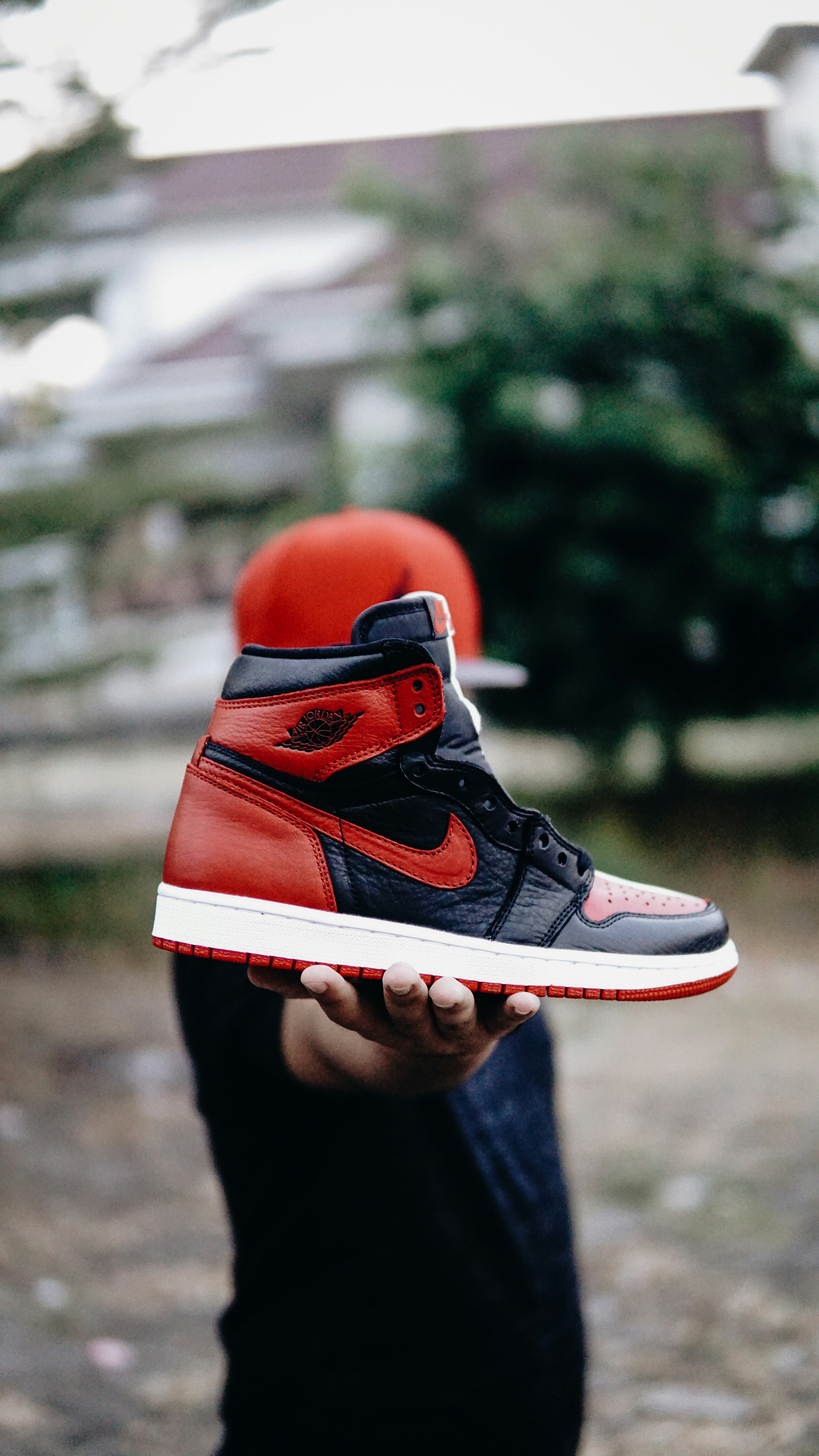 jordan 1 red and black junior