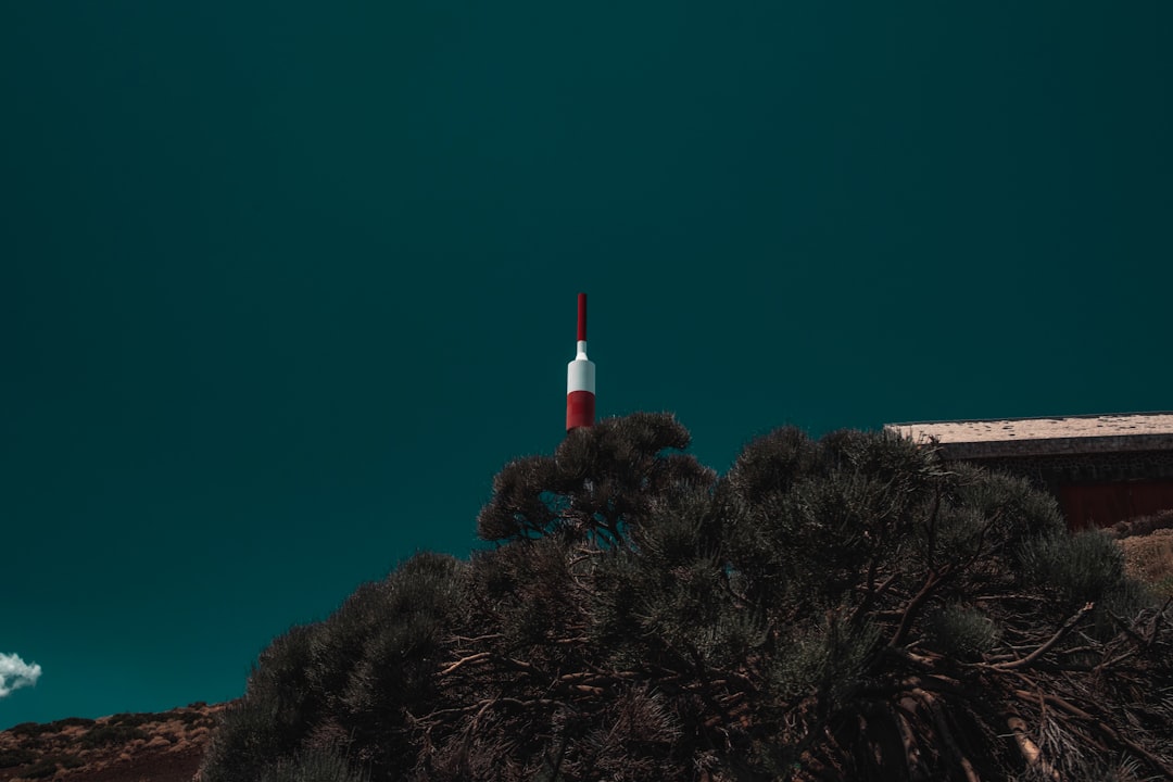 white and red lighthouse