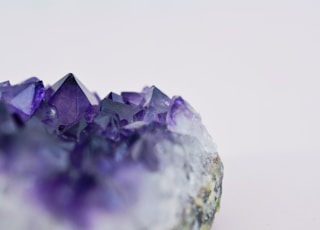 close-up photo of purple geode