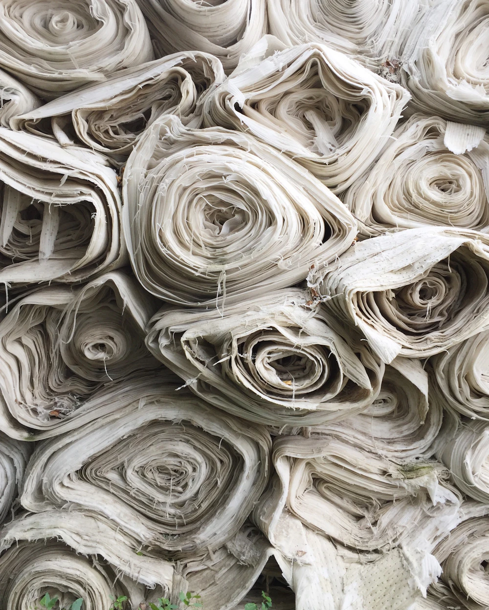 Rolls of nonwoven fabric