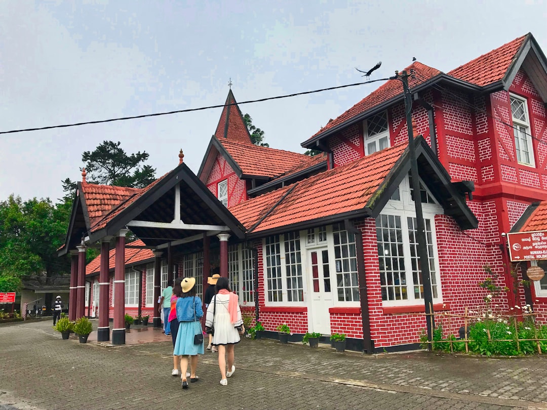 Шри ланка нувара. Нувара-Элия дом Генерала. Nuwara Eliya Post Office. Nuwara Eliya Шри Ланка. Нувара Элия почта.