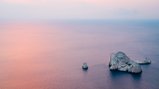 photo of Ibiza Ocean near Cala d’Hort