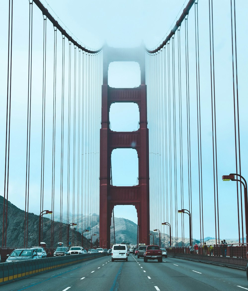 vista da ponte Golden Gate, Califórnia na estrada